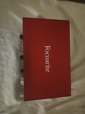 Focusrite Scarlett 2i4 2nd Gen 2 Channels USB Audio Interface