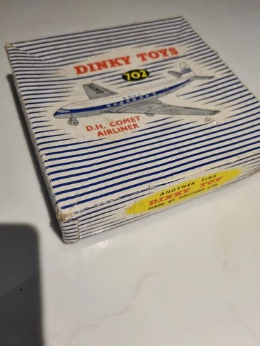 Vintage Dinky Toys De Havilland Comet G-ALYV 702 original box