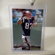 2010 Topps Prime Rob Gronkowski Rookie #42 New England Patriots Football Card. rookie card picture