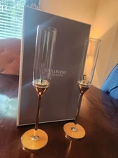 Vera Wang Gold Love Knots Wedgwood Toasting Flutes