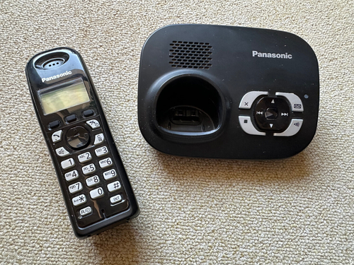 schnurloses Telefon mit Anrufbeantworter PANASONIC KX-TG7321G - Zdjęcie 2 z 3