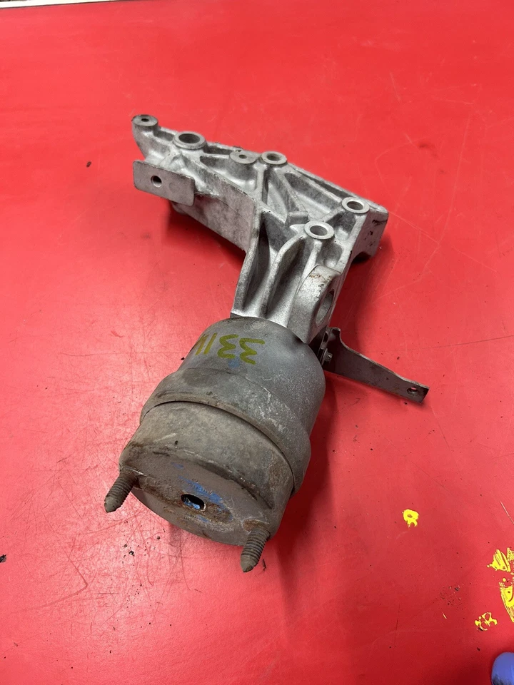 Soporte de montaje del motor del lado del conductor Volkswagen Transporter T4 074199207F VW Foto 4 de 4