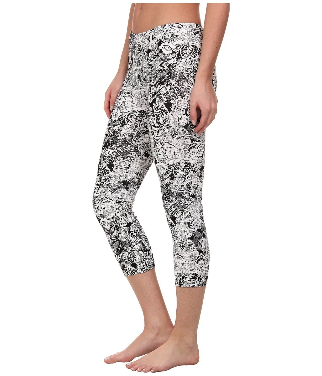 HUE U15372 White/Black Lace Print Stretch Cotton Capri Leggings - $34