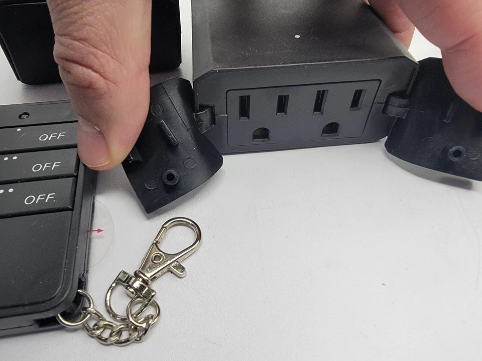 open box ZESEN Remote Control Electrical Outlet 3 Pack - Image 2 of 2