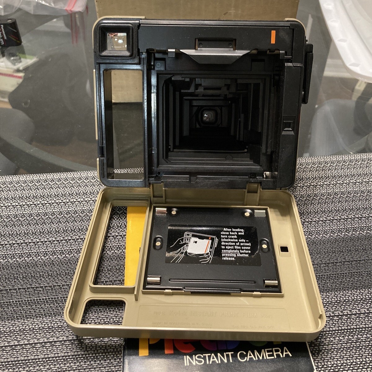 Vintage Kodak Pleaser Instant Camera in GREAT Shape Original Box