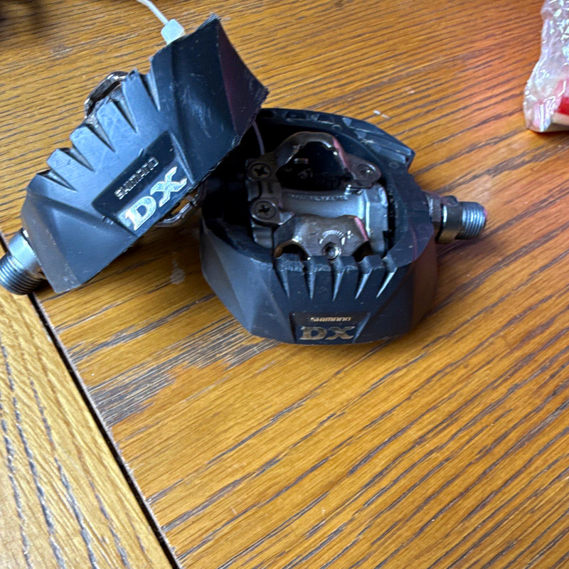 Shimano DX PD-M647 Clipless MTB Pedals Black 9/16in Sealed Cartridge
