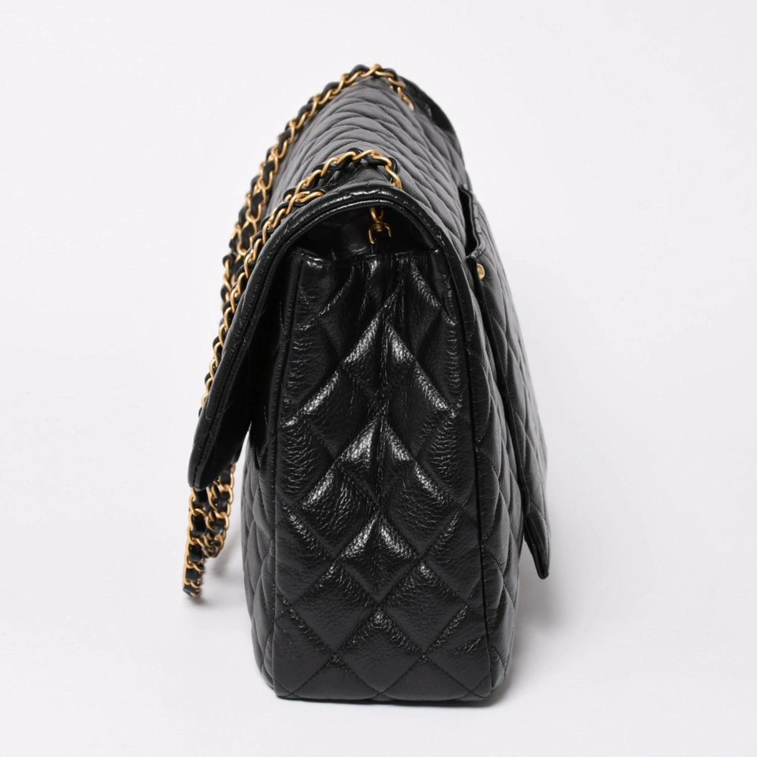 Chanel 2025 AS4661 Jumbo Matelasse Big Shoulder Bag Black 4a003601 r0_0608 image 4