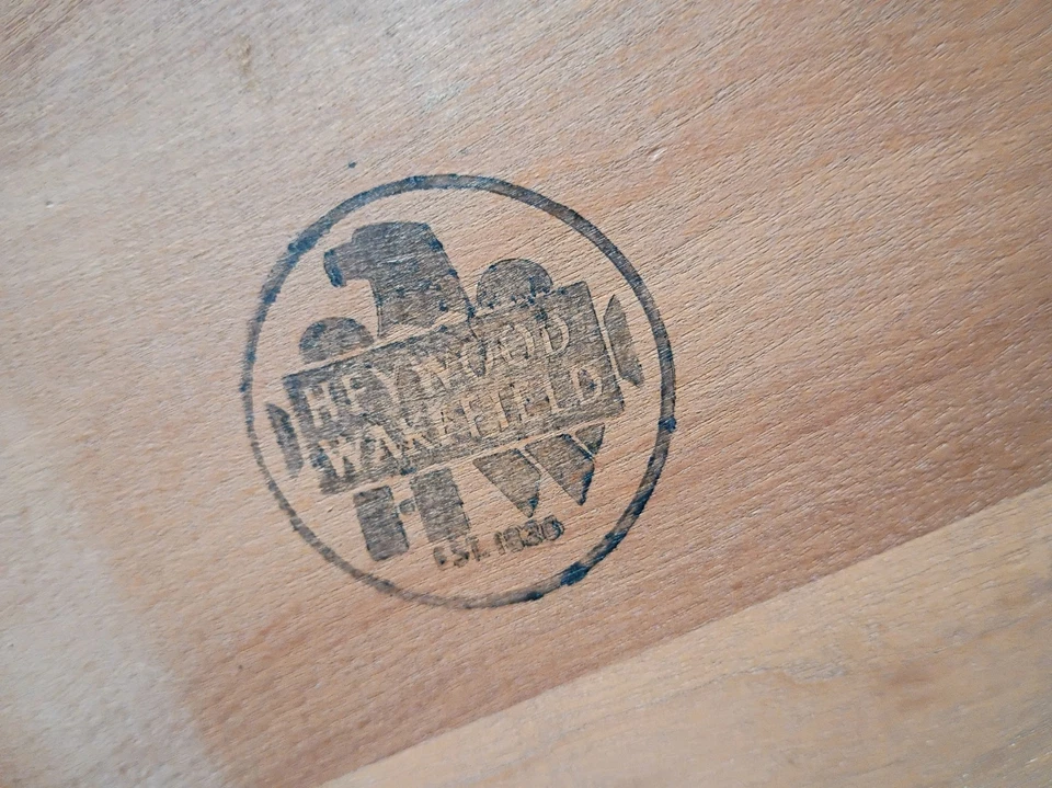 Mesa auxiliar/extremo/lámpara Heywood Wakefield MCM de madera maciza usada en excelente estado Foto 2 de 4