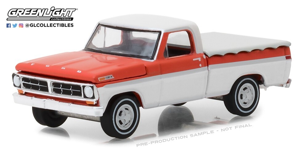 1971 Ford F100 Pickup Truck w/ Bed Cover 1:64 Scale Diecast Model