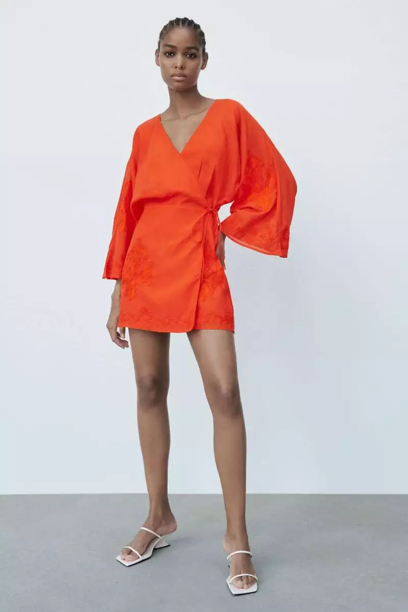 ROBE COURTE BROD E ZARA S