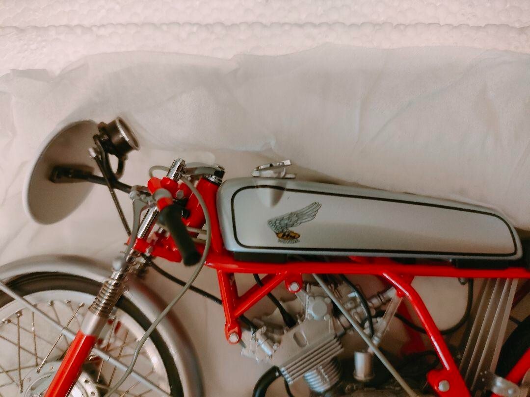 Ebbro Premium 1/10 1962 Honda CR110 Cub Racing Red Classic