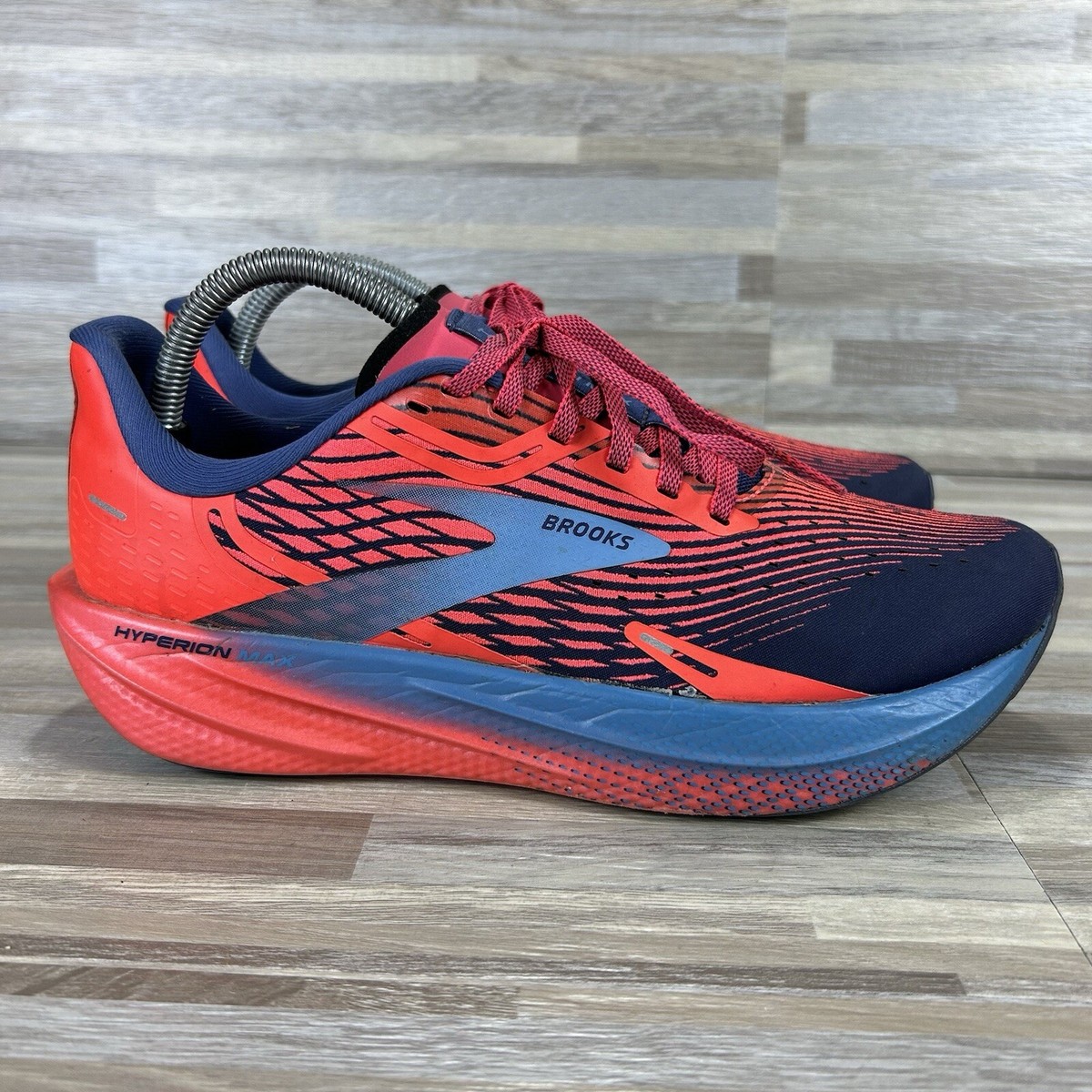 BROOKS 22.5cmスポーツシューズ 青/赤 Brooks Hyperion Max Women's Size 10 B Red Blue Running Shoes