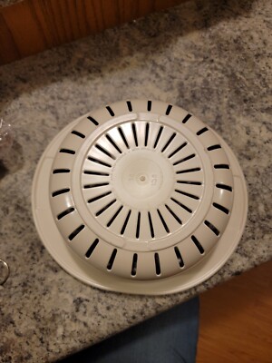 VTG TUPPERWARE 1740 ULTRA 2 L / 2 QT Steamer Strainer Colander Oven Microwave 