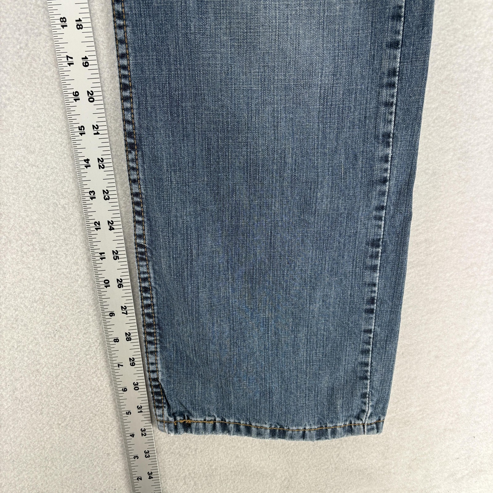 Levis 505 Jeans Mens 33x32 Blue Medium Wash Straight Leg Denim Casual 5-Pocket thumbnail 8