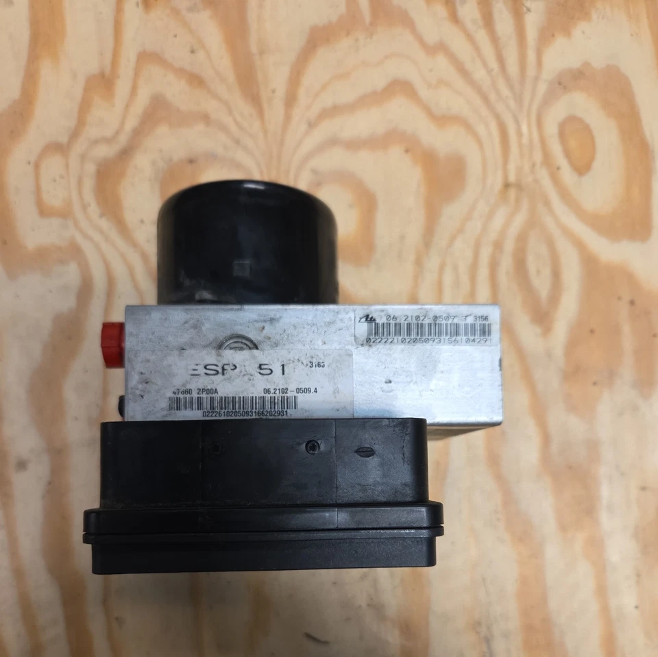 2005-2011 Nissan Frontier Xterra ABS conjunto de módulo de bomba de freio antibloqueio fabricante de equipamento original - Imagem 2 de 4