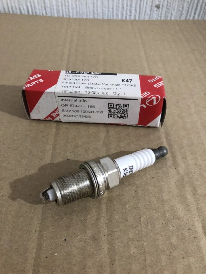 Genuine Lexus Spark Plug K16R-U Spare Part Fits LX450 1996-1998 9091901176 x1 - Image 2 of 4