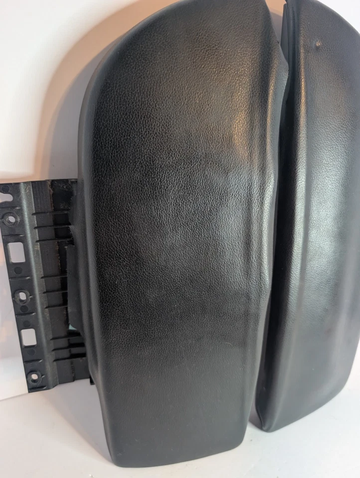 OEM 2007–2013 Acura MDX Center Console Armrest Lids – Black (Parts or Repair) Foto 4 de 4
