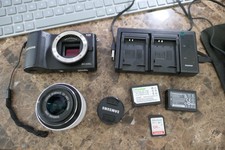 Samsung NX NX20 20.3MP Digital Camera Kit w/ NX 20-50mm Lens w/ 128GB Memory