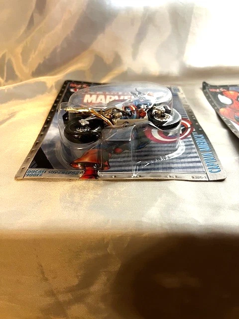 Nuevo en caja Maisto Ultimate Marvel Motorcycle Collection Series #1 Juego de 3 Ducati Foto 4 de 4