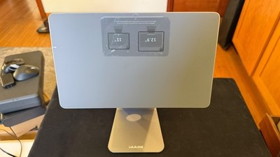 LULULOOK MAGNETIC STAND FOR IPAD
