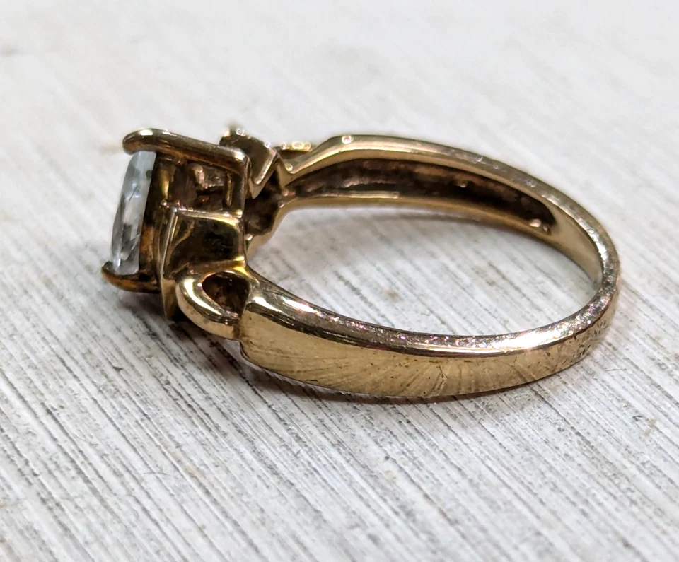 Anillo de oro amarillo de 9 quilates piedras de aguamarina y topacio anillo completo con sello del Reino Unido talla L Foto 2 de 4