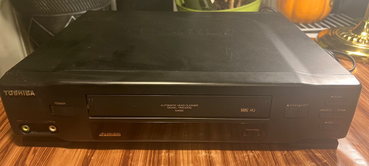 Toshiba M450 VCR 4 Head VHS Player Video Cassette Recorder No