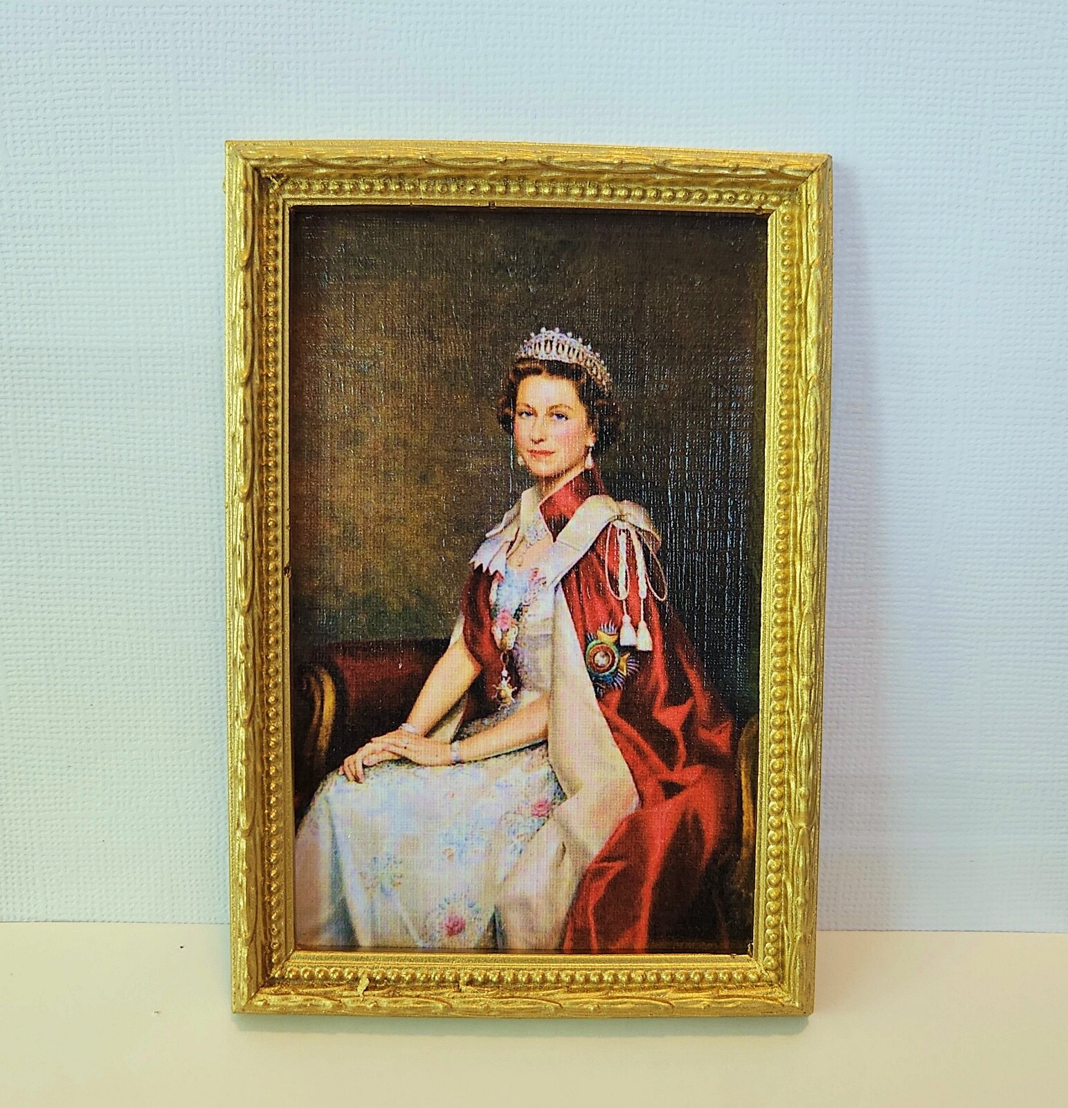 Dollhouse Miniature Victorian Portrait Paintings Set Of 4 In Gold Frames (1:12 Scale) - View #3