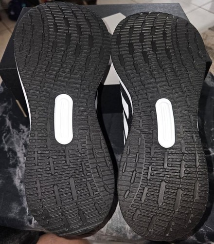 Adidas Runfalcon 5 schwarz/weiß Laufschuhe – Herrengröße 8 & Damengröße 9,5-10 - Bild 4 von 8