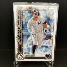 AARON JUDGE 2025 Topps Holiday #H161 Yankees