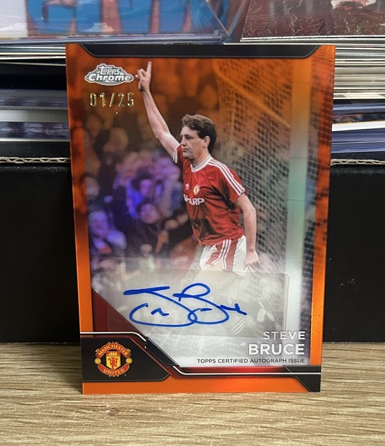 2024-25 Topps Chrome Deluxe Edition Manchester United Steve Bruce Auto /25