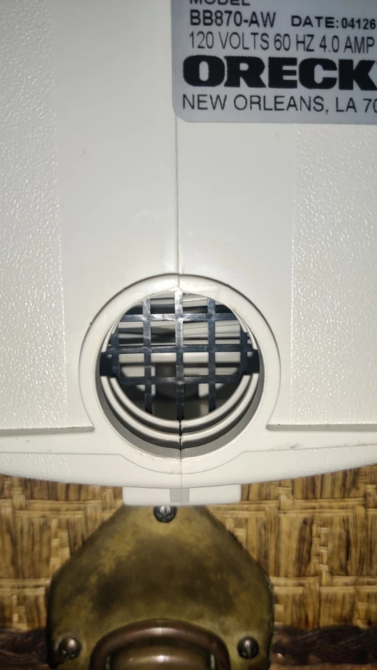 Oreck XL BB870-AW Compact Handheld Canister Vacuum + Hose - Tested  - Image 4 of 4