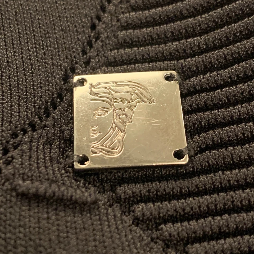 Suéter Pullover VERSACE Para Hombres Cuello en V Pequeño Calce Extra Ajustado Negro Acanalado Diamante Foto 4 de 4