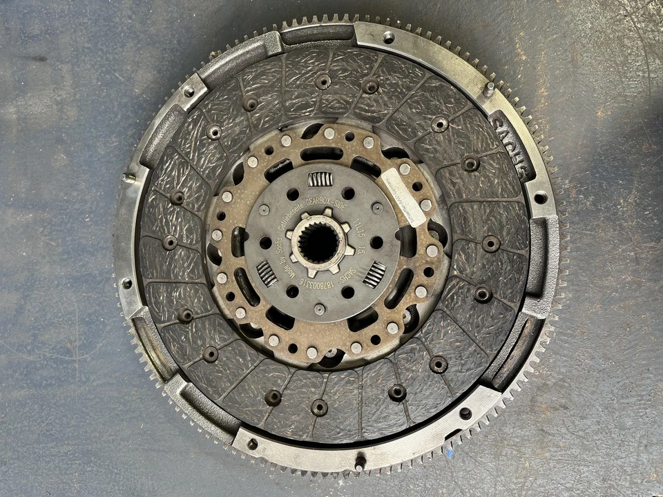 KIT FRIZIONE E VOLANO PER VOLKSWAGEN Touran 1° Serie 1878003316 Diesel 2000 (0 - Immagine 3 di 4