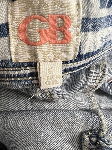 GB Womens Distressed Denim Jeans Shorts Size 9 EUC - Picture 7 of 8