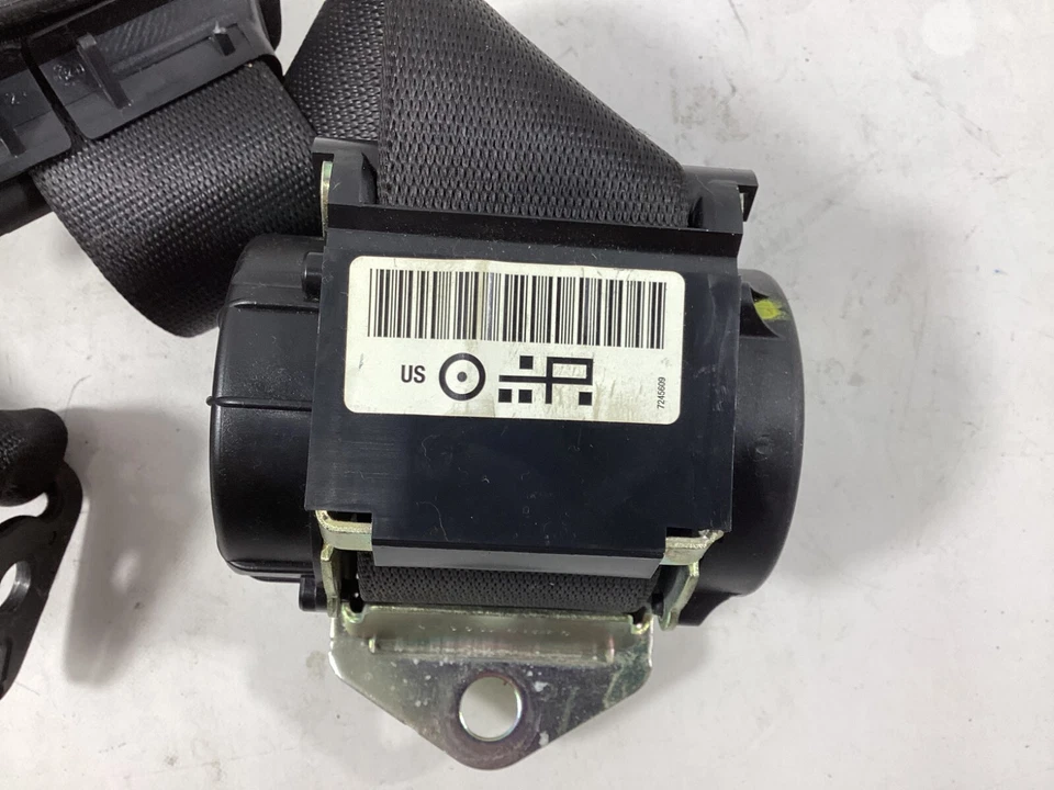 BMW 328i 328i xDrive 2009-2011 retractor de cinturón de seguridad central trasero 606094800D OEM. Foto 4 de 4
