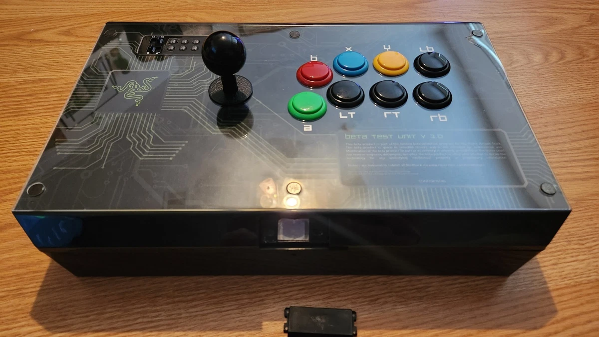 中古品Razer Arcade Stick パンテラ PS4]Razer Panthera Arcade Stick(レイザー パンテラ アーケード