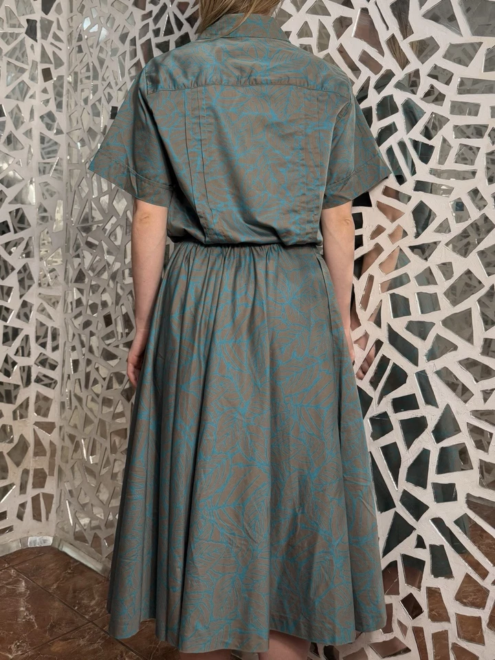 Burberry’s Vintage Falda y Camisa Hawaii Estampado Floral Inglaterra Traje Talla S-M Foto 4 de 4