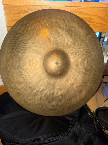 Vintage Zildjian Turkish K. Late 50’s-Early 60’s. 1900 grams.