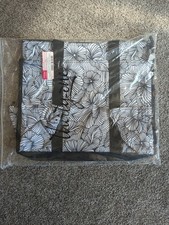 Thirty One - Zip Top Organizing Utility Tote in Garden Sketch - New