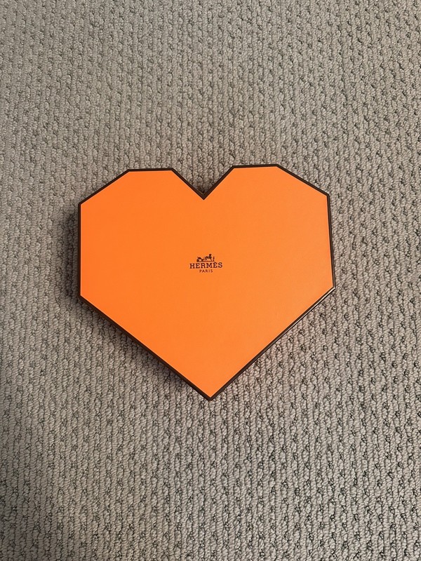 Authentic Hermès Orange Heart Deep Gift Box from Asia special event - US seller 