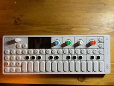 Teenage Engineering OP-1 16-Keys Keyboard Synthesizer - White (002 AS 001) Used