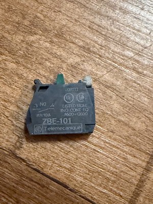 Telemecanique ZBE-101  / ZBE101 Drucktaster N/O Single