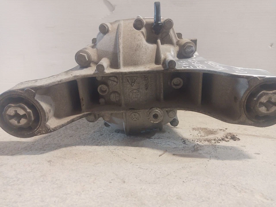 Rear Carrier Assy 126,729 Miles from 2013 Volkswagen Touareg 3.6L 11584110 - Imagem 4 de 4