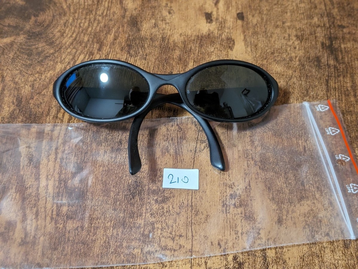 ヴァルネ フランス POUILLOUX ヴィンテージ　サングラス Vuarnet - Pouilloux 002 Vintage 90s Sunglasses – Ed & Sarna