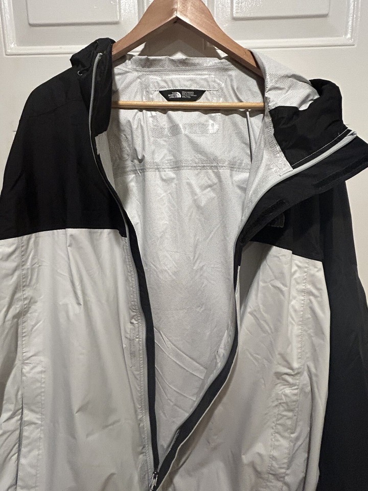 North Face Jacket Mens XXL Rain Jacket Windbreaker White Black Dryvent