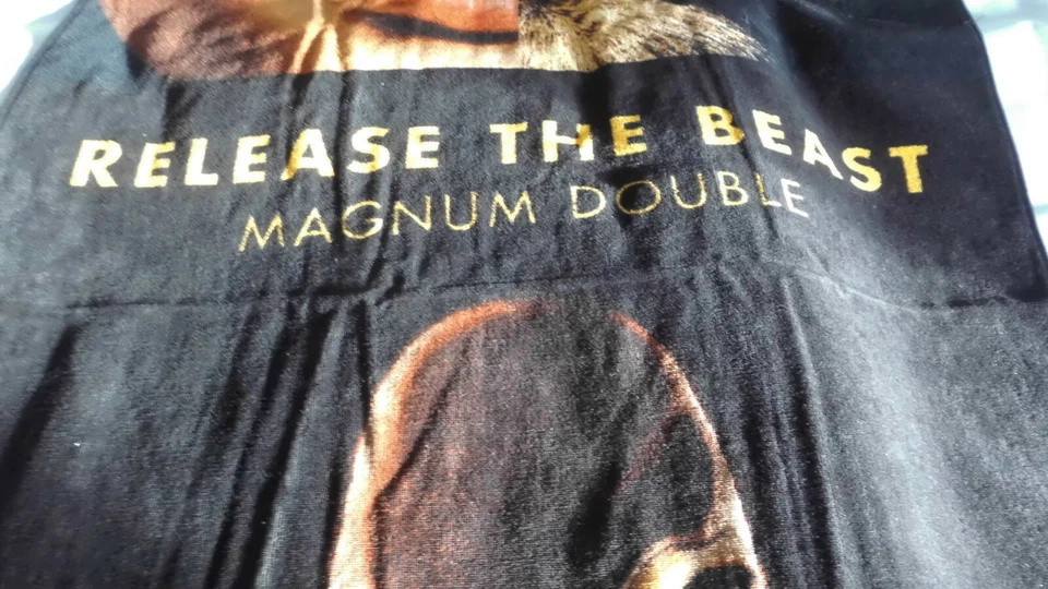 Magnum Eis Strandtuch / Handtuch ca. 80 x 190 cm möve Neu auch Fotos - Bild 4 von 4