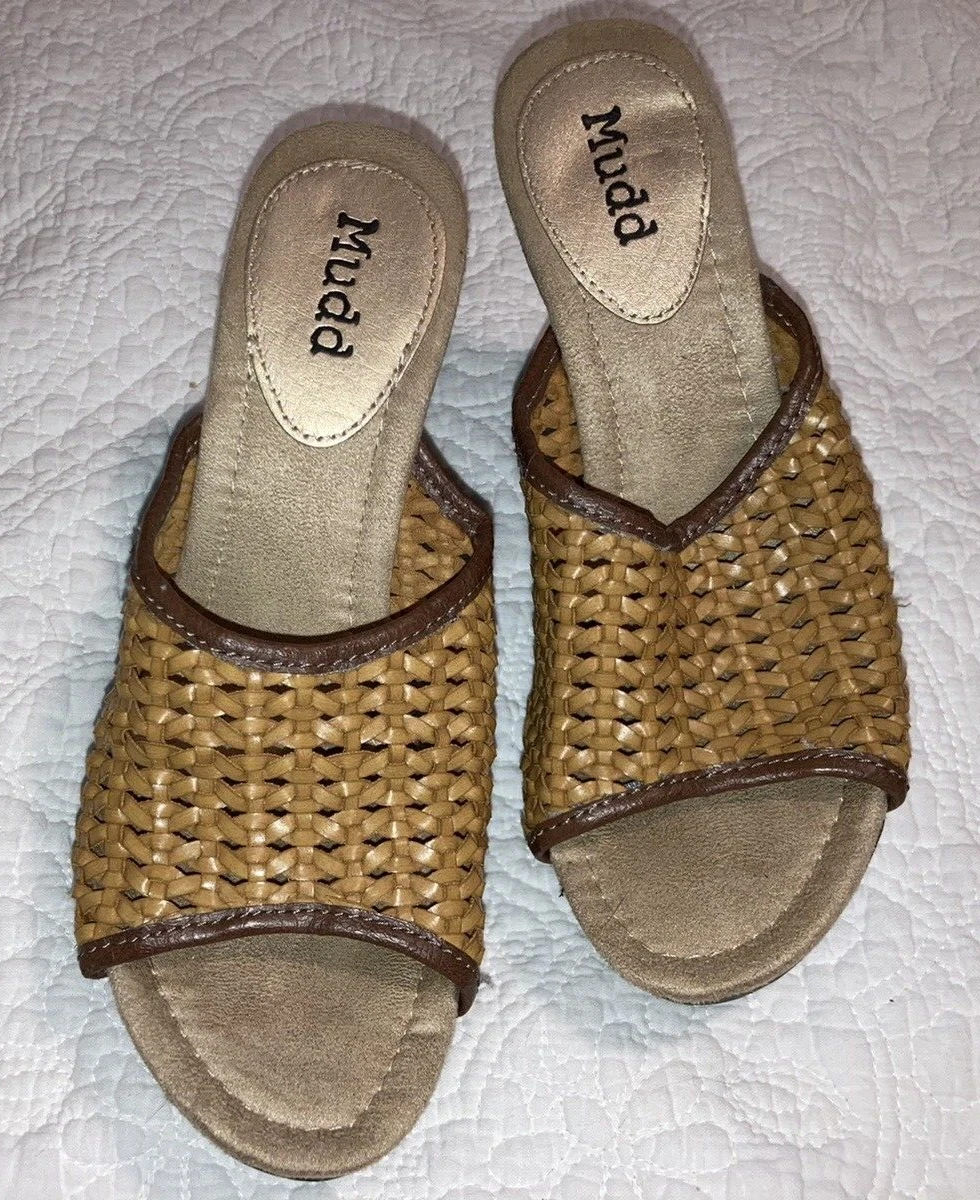 Mudd Platform 4 Heels Sandals Shoes Mustard Women s US Size 6.5M