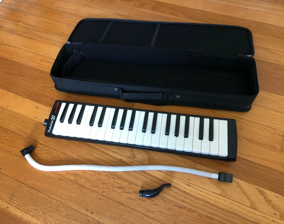 Hohner melodica 2024 performer 37