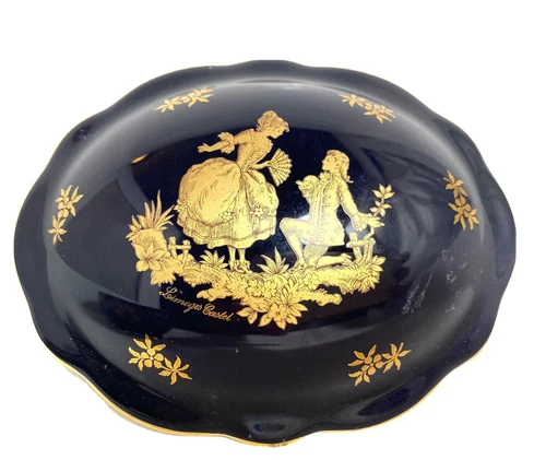 Limoges Castel Oval Trinket box with 22K Gold Design, made in France