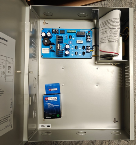 Altronix AL300ULXD Power Supply Charger, 12/24VDC @ 2.5A, 115/220VAC - Picture 2 of 9